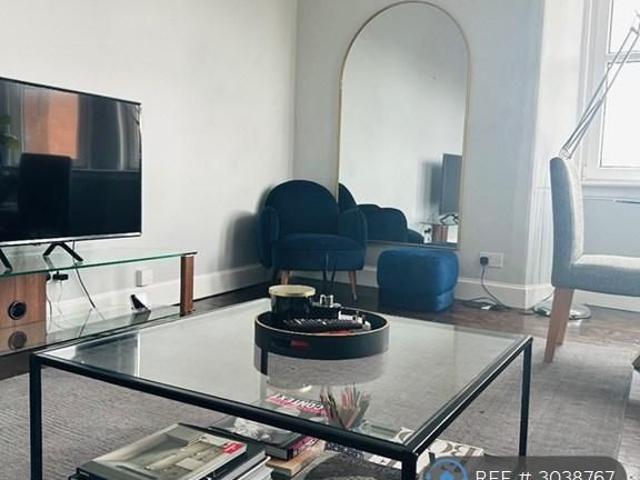 Room for rent in North Leith, Trinity