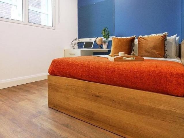 Room for rent in Moorlands, Bare