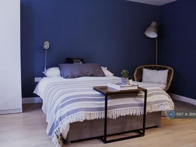 Room for rent in City Centre, South Yorkshire