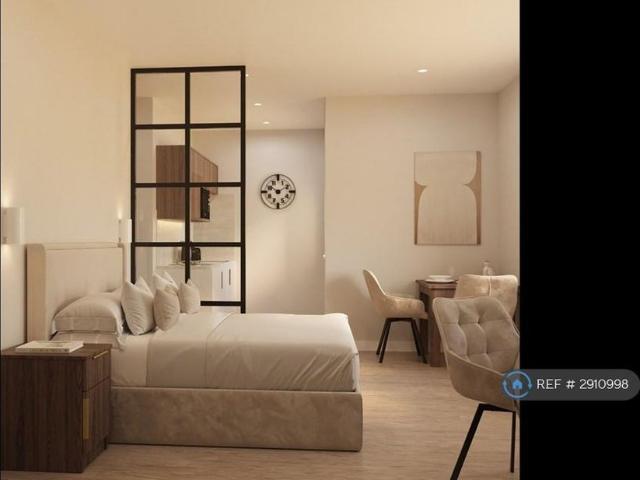 Room for rent in Roby Mill, Lancashire