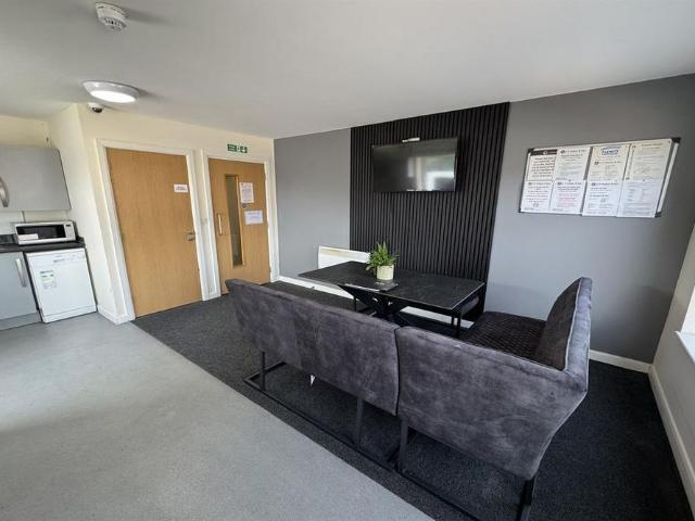 Room for rent in Attenborough, East Midlands