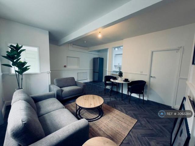 Room for rent in Newtown, Chester