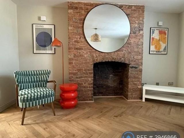 Room for rent in Parrs Wood, Georgia