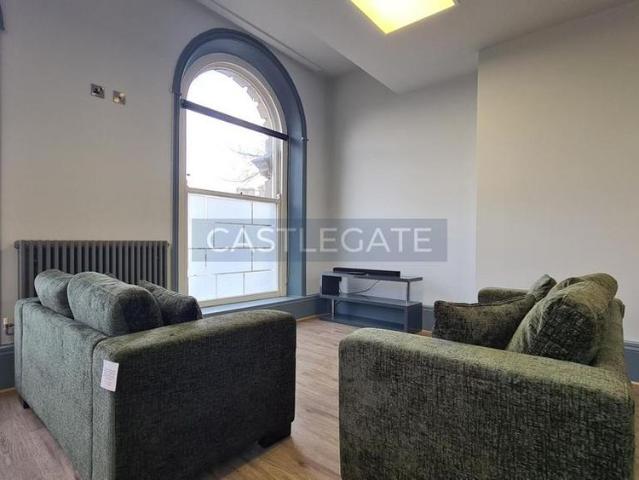 Room for rent in Highfields, Huddersfield