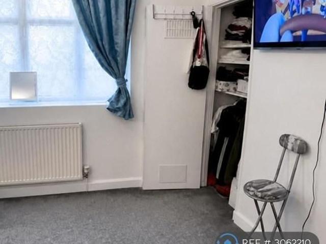 Room for rent in London Borough of Lambeth, Greater London