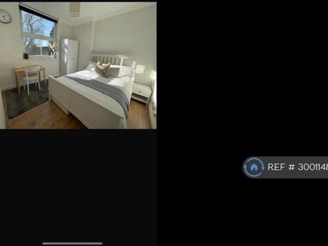 Room for rent in London Borough of Hounslow, Spring Grove