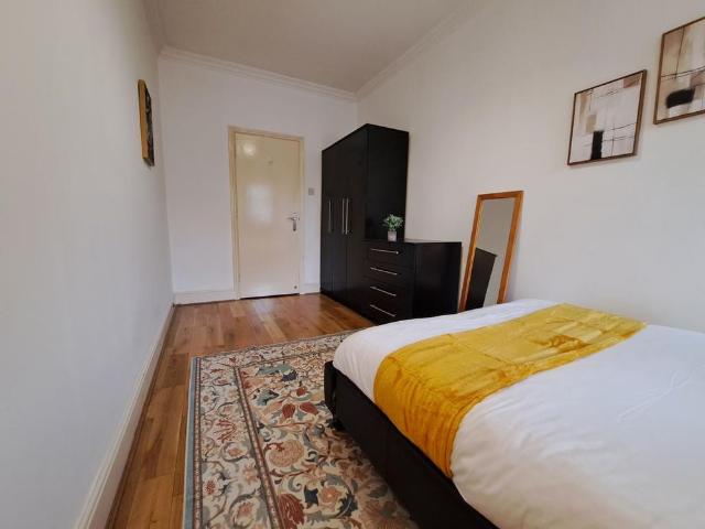 Room for rent in Highbury, Greater London