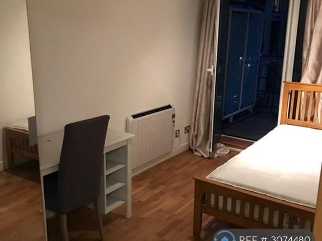 Room for rent in Royal Borough of Greenwich, Greater London