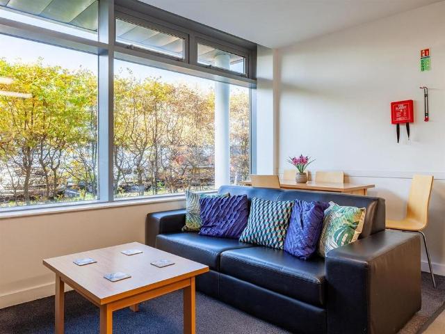 Room for rent in De Parys, Bedford