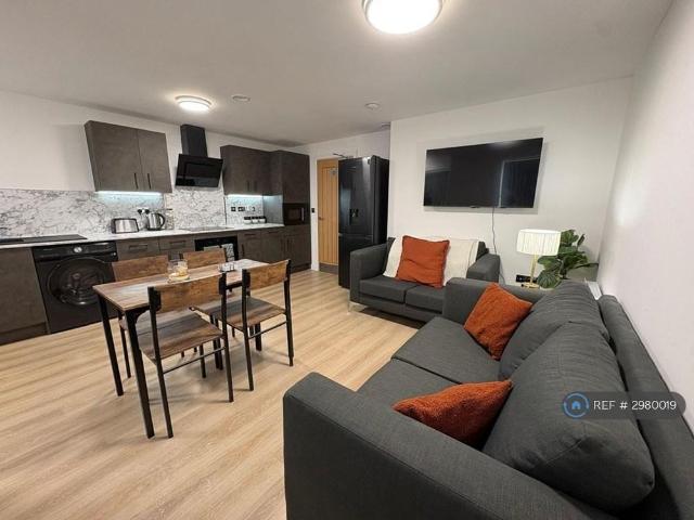 Room for rent in St George's Quarter / Cultural Quarter, Calderstones