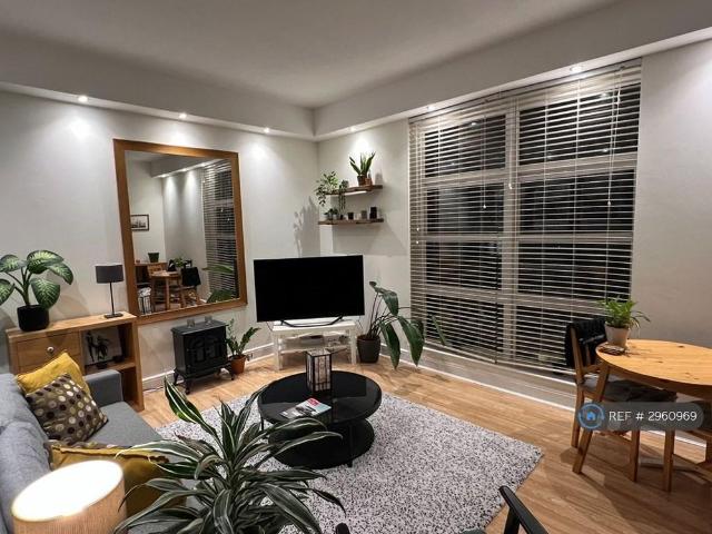 Room for rent in Rotherhithe, Greater London