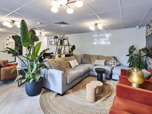 Room for rent in Islington, Calderstones