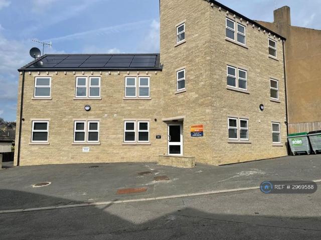 Room for rent in Dalton, Almondbury