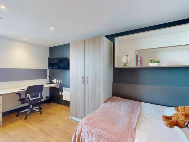 Room for rent in Islington, Calderstones