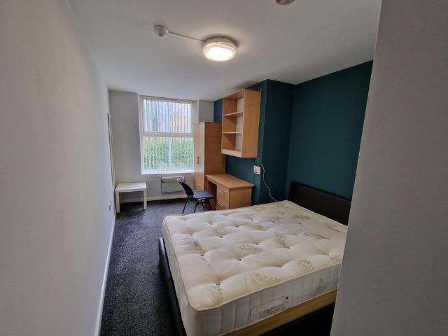 Room for rent in West Yorkshire
