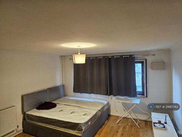 Room for rent in London Borough of Hounslow, Greater London