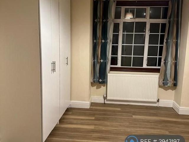 Room for rent in West Ewell, Ewell