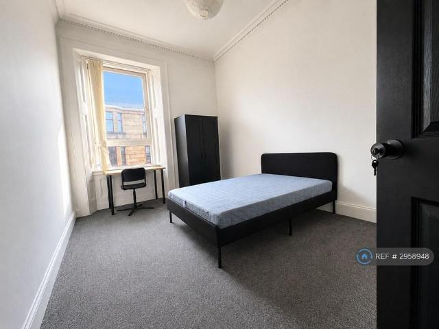 Room for rent in Shortroods, Glenburn
