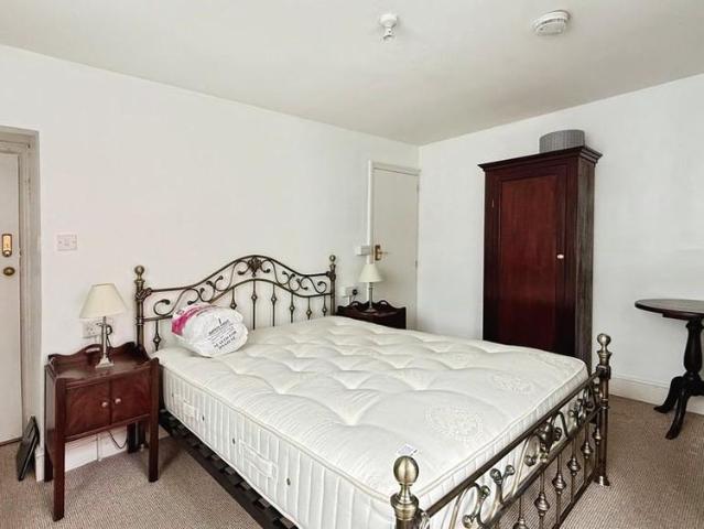 Room for rent in Leigh Park, Westbury