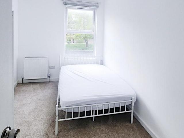 Room for rent in Greenbank, Feckenham