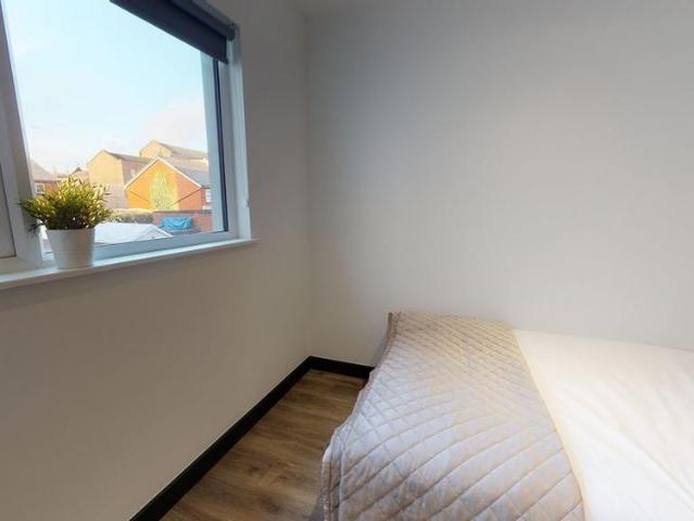 Room for rent in Spring Park, Luton