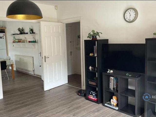 Room for rent in Parrs Wood, Georgia