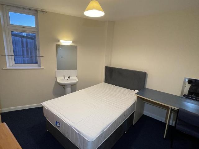 Room for rent in Devonshire, South Yorkshire