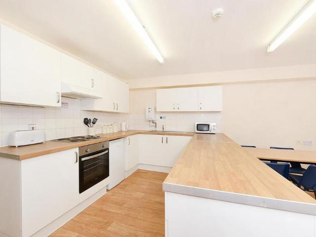 Room for rent in Wrexham, Wales