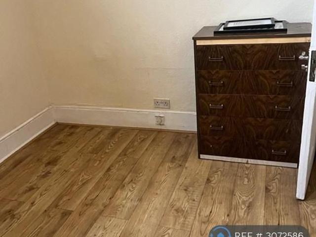 Room for rent in Stratford New Town, Greater London
