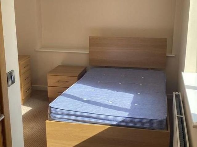 Room for rent in Oxleaze, Gloucester