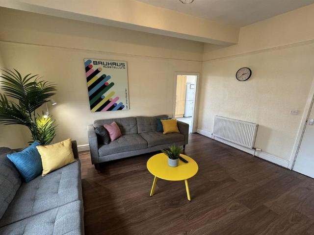 Room for rent in Beeston, Broxtowe