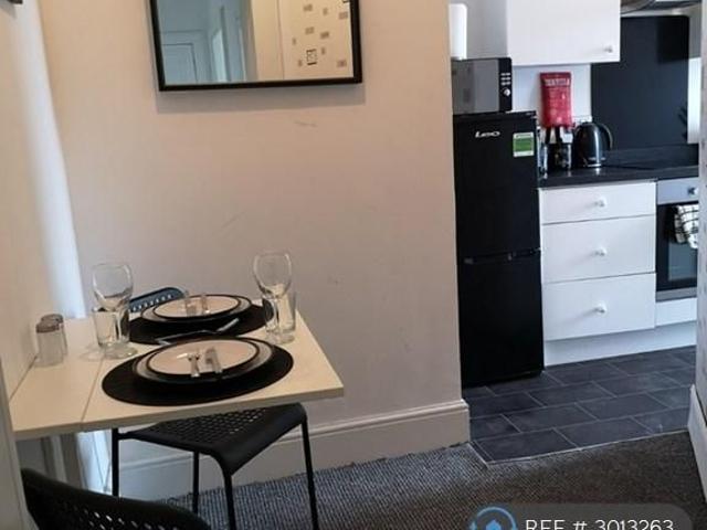 Room for rent in Castlehead, Glenburn