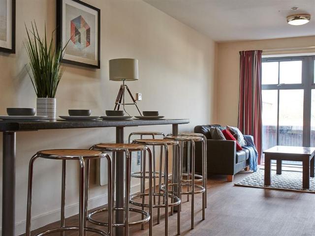 Room for rent in Northgate Village, Two Mills