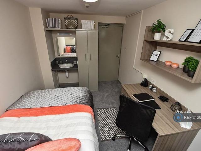 Room for rent in Lee Bank, Isle Of Man
