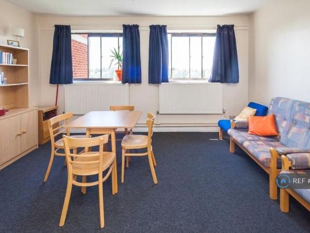 Room for rent in East Dulwich, Greater London
