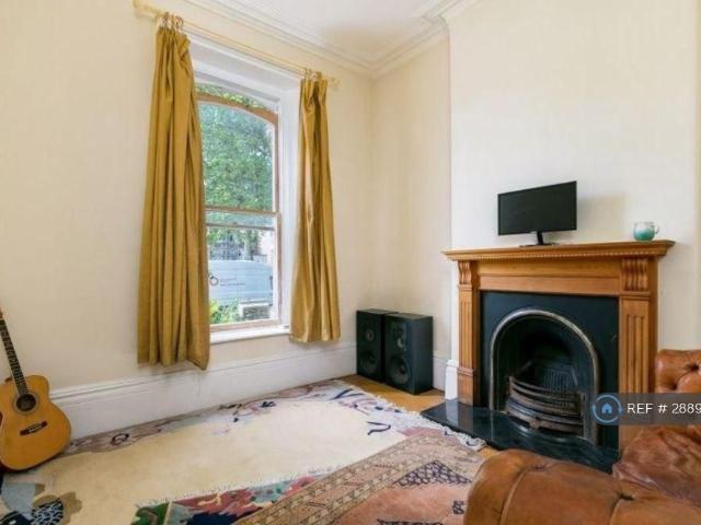 Room for rent in City Centre, Feckenham