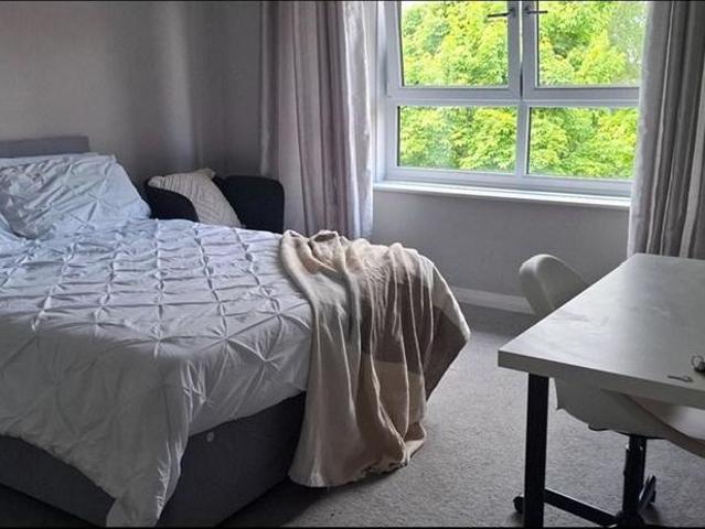 Room for rent in Oakbank, Firhill