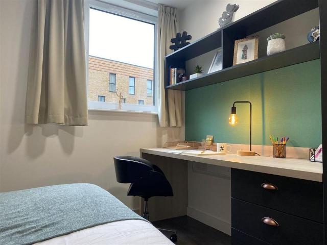 Room for rent in Higham Hill, Greater London