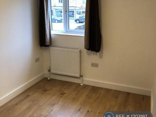 Room for rent in Repton Grange, Bristol