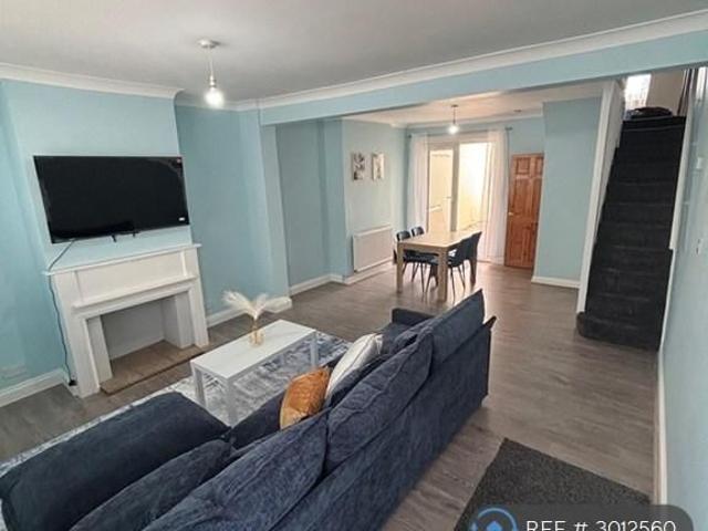 Room for rent in Brompton, Gillingham