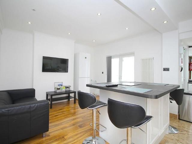 Room for rent in Elmfield, Leicestershire