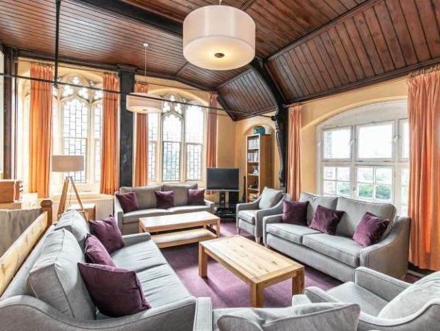 Room for rent in St Clement's, The Slade