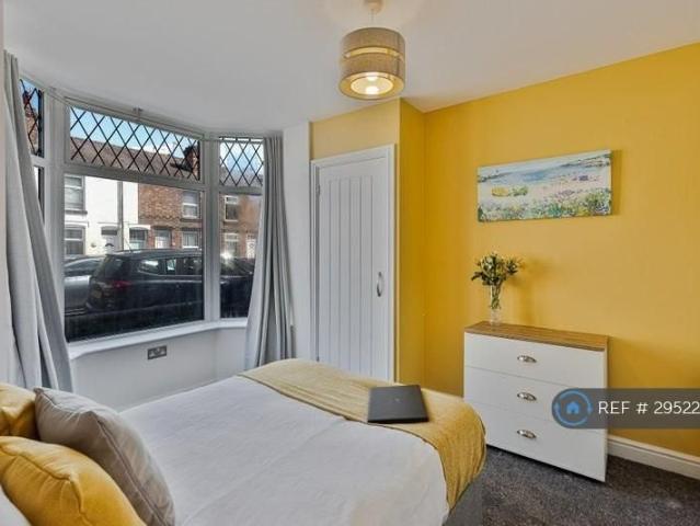Room for rent in Beamhurst, Staffordshire