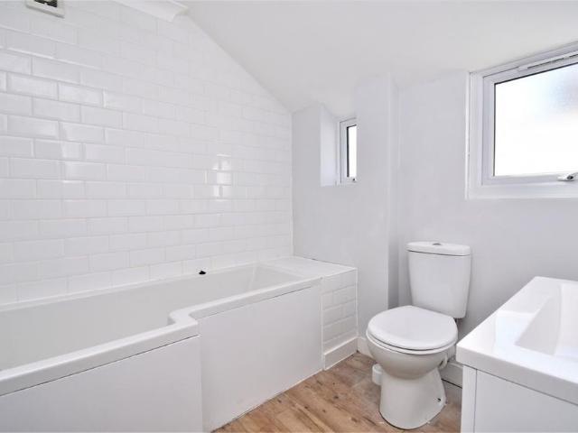 Room for rent in Strood