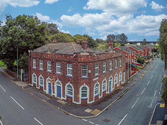 Room for rent in West Bank, Widnes