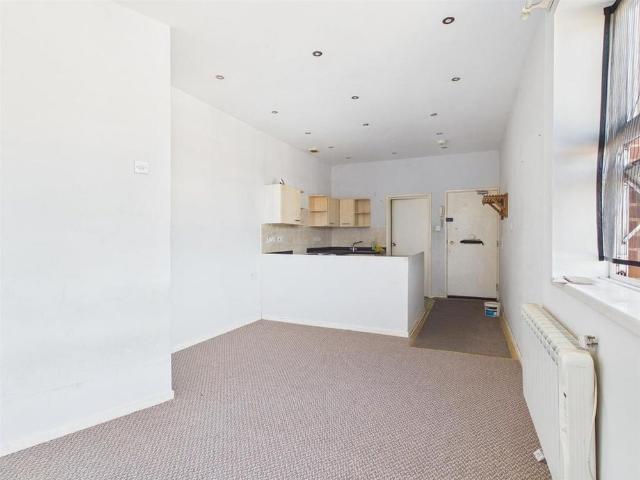 Studio for rent in Cradley, West Midlands