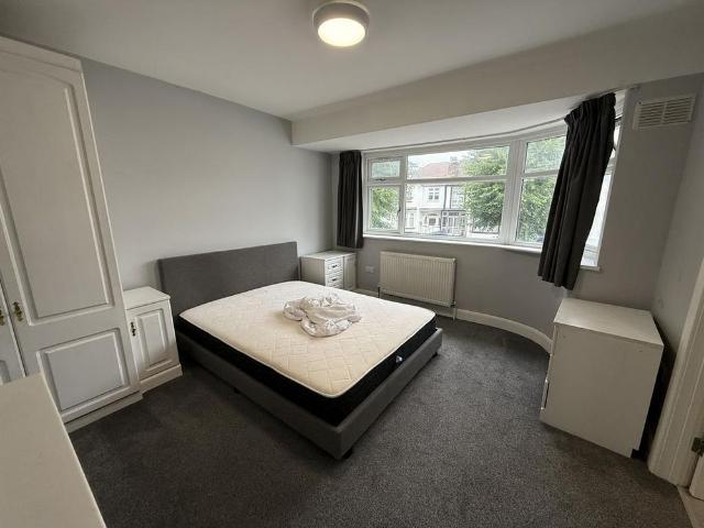 Room for rent in Sudbury, Greater London