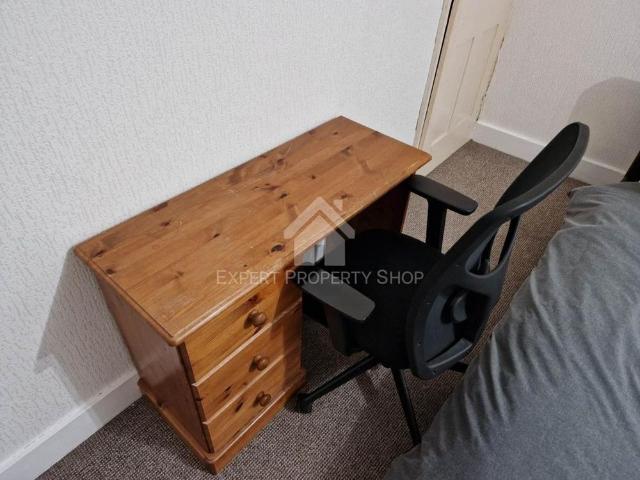 Room for rent in Midway, Kent