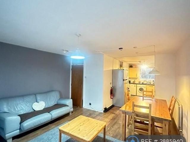 Room for rent in Northgate Village, Two Mills