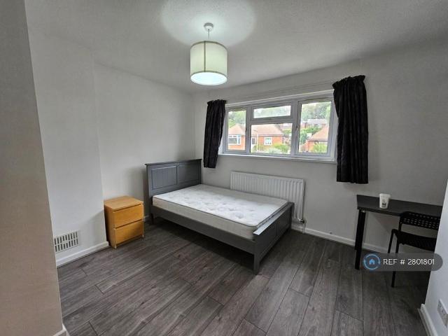 Room for rent in Sleepers' Hill, Winchester
